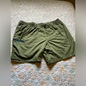 REI Men’s Shorts XL